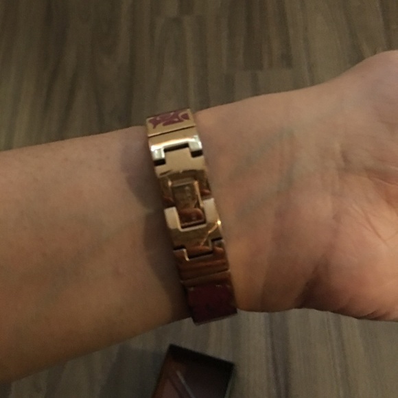 Coach bangle watch - Picture 5 of 6